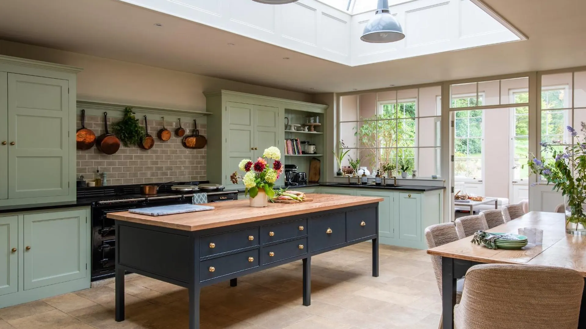 The Hewletts By Birch Stays Cheltenham United Kingdom
